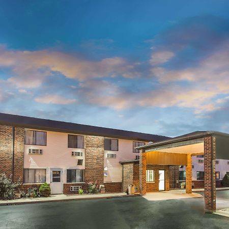Super 8 By Wyndham Bourbonnais/Kankakee Area Exterior photo