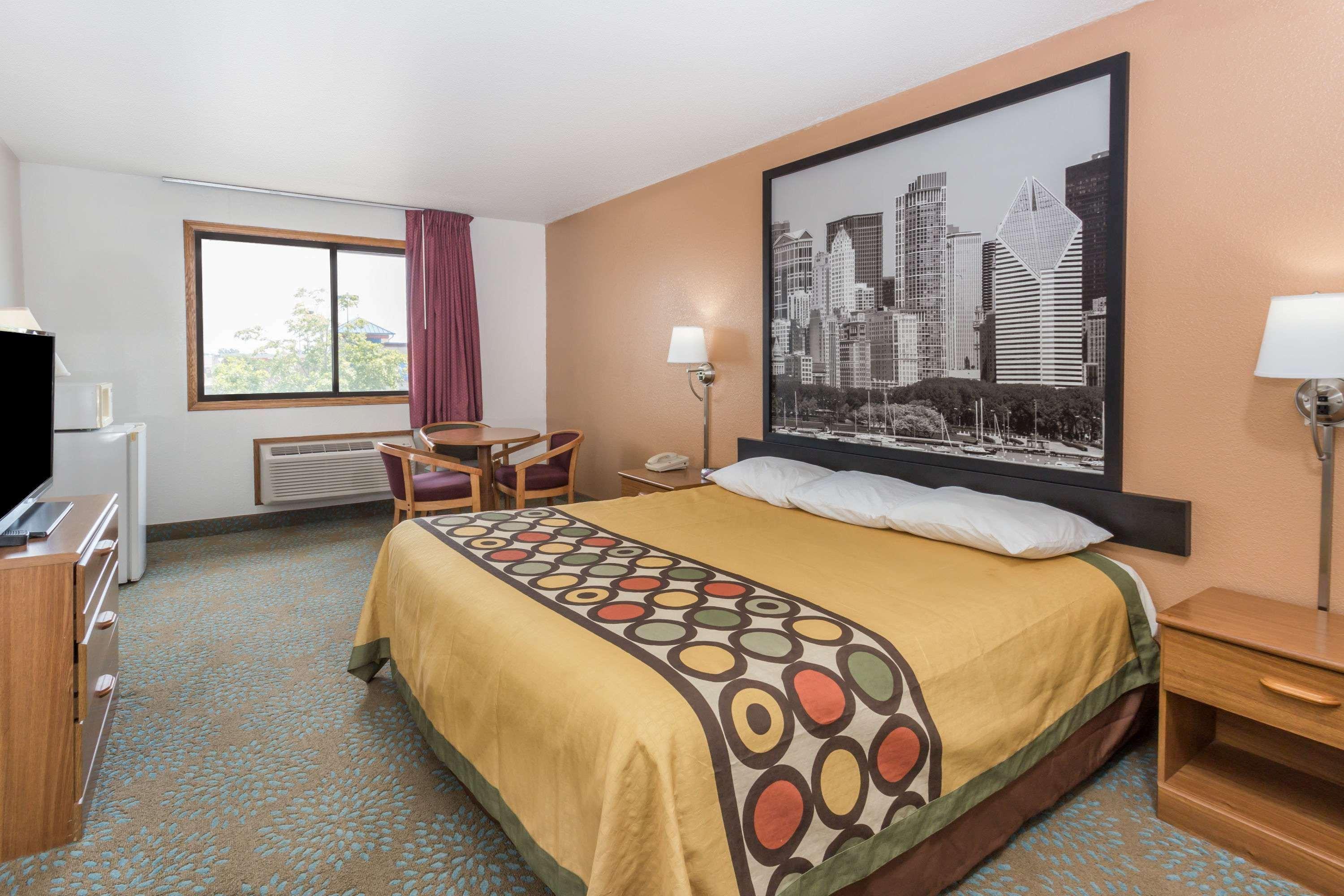 Super 8 By Wyndham Bourbonnais/Kankakee Area Exterior photo